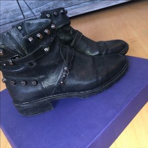 Stuart Weitzman boots